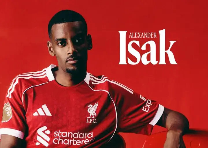 بمب آنفیلد لحظه آخر ترکید!/ بزرگ‌ترین قرارداد تاریخ انگلیس