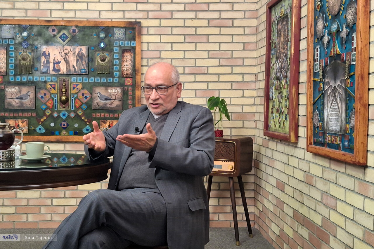 مرعشی: با این فرهنگ دوگانه که برخی مردم منتظر سرنگونی جمهوری اسلامی باشند و جمهوری اسلامی هم فکر کند با بازداشت و حصر می شود کشور اداره کرد، جلو برویم مرعشی: با این فرهنگ دوگانه که برخی مردم منتظر سرنگونی جمهوری اسلامی باشند و جمهوری اسلامی هم فکر کند با بازداشت و حصر می شود کشور اداره کرد، جلو برویم